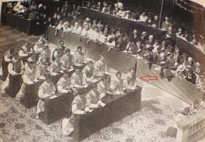 L'ordination sacerdotale de Balthasar qu'il a reçue en Bavière des mains du cardinal Faulhaber, le même qui consacra Ratzinger 20 ans plus tard.